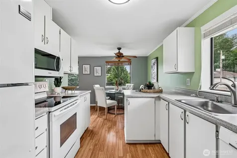 1606 201st Place SE Bothell WA 98012