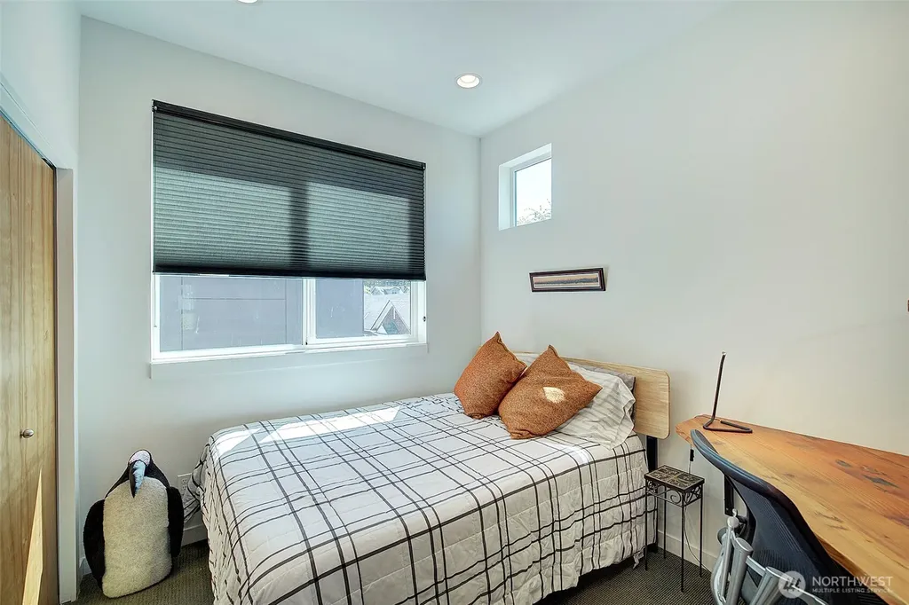 3444 California Avenue SW Seattle WA 98116