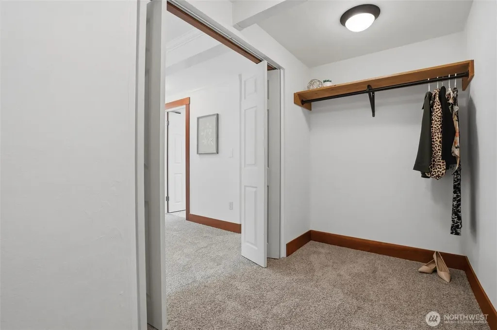 11476 Bethel Burley Road SE Port Orchard WA 98367