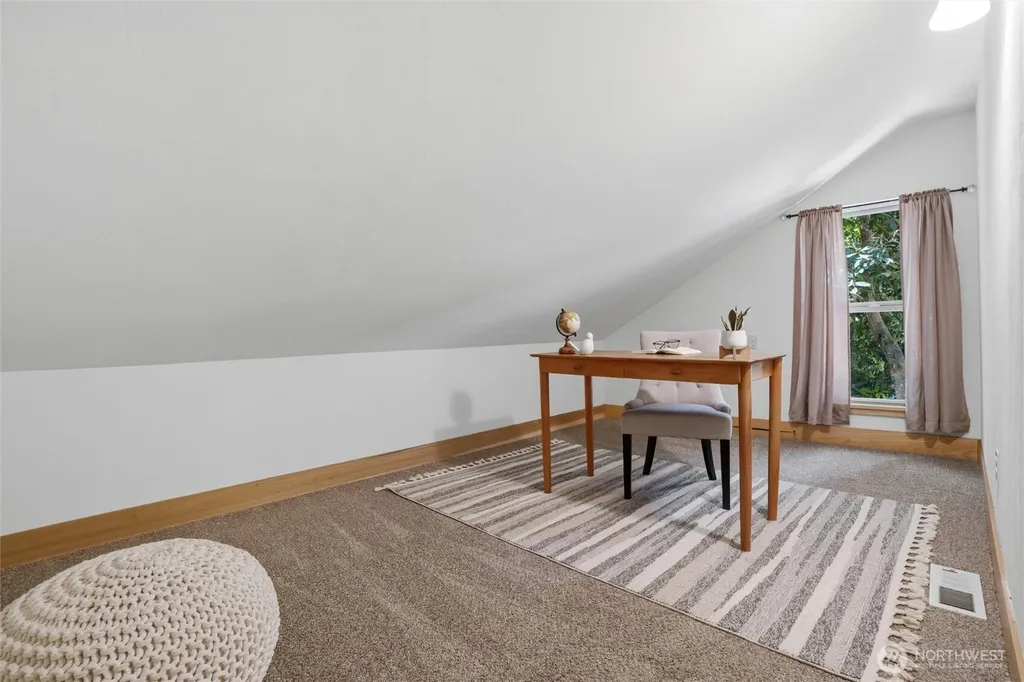 11476 Bethel Burley Road SE Port Orchard WA 98367