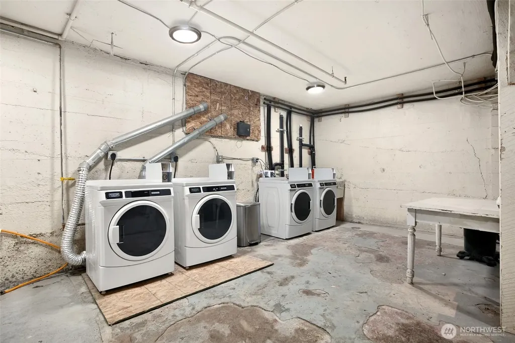 1732 15th Avenue Seattle WA 98122