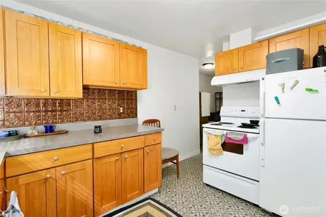 3572 E F Street Tacoma WA 98404
