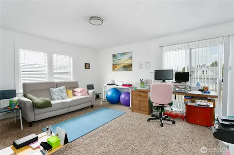 3572 E F Street Tacoma WA 98404