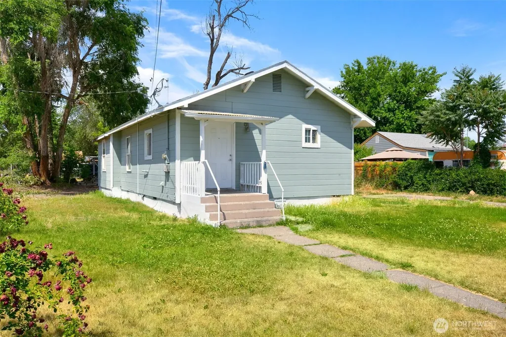 10 S 10th Street Yakima WA 98901