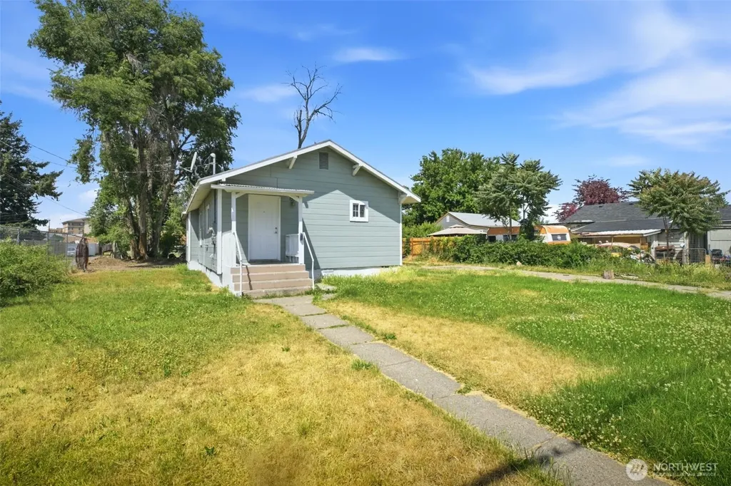 10 S 10th Street Yakima WA 98901
