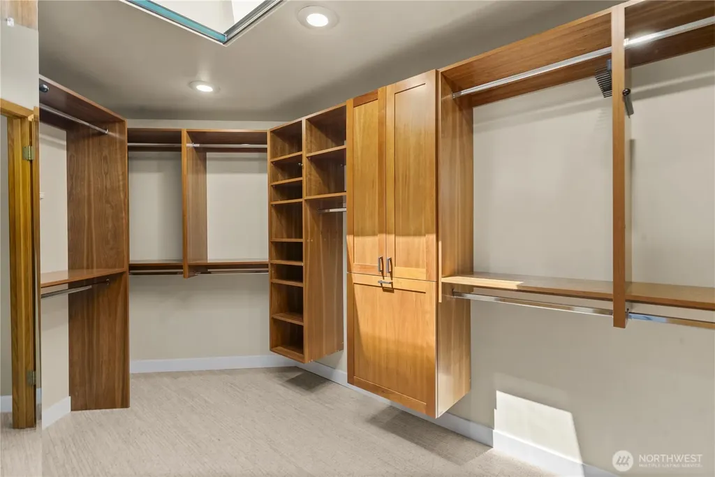 13707 SE 51st Place Bellevue WA 98006