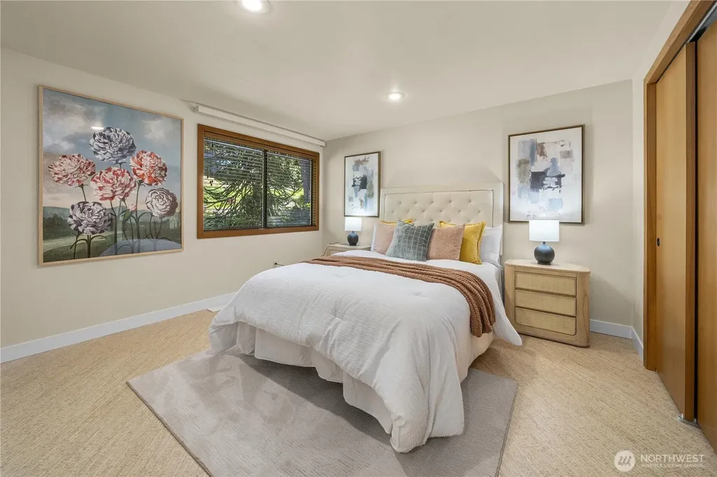 13707 SE 51st Place Bellevue WA 98006