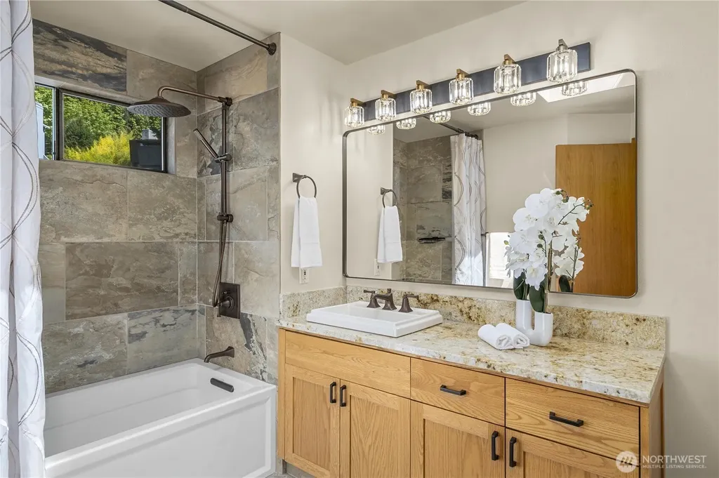 13707 SE 51st Place Bellevue WA 98006
