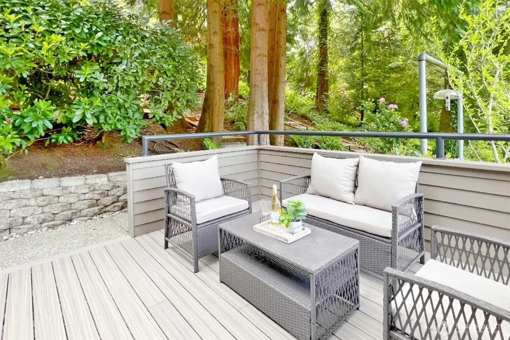 13707 SE 51st Place Bellevue WA 98006