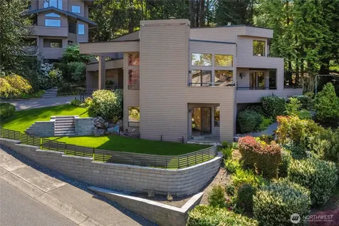 13707 SE 51st Place Bellevue WA 98006