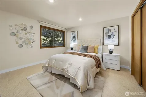 13707 SE 51st Place Bellevue WA 98006