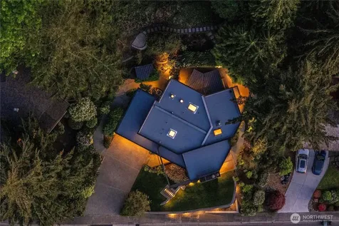 13707 SE 51st Place Bellevue WA 98006