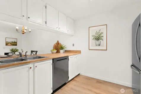 10501 8th Avenue NE Seattle WA 98125