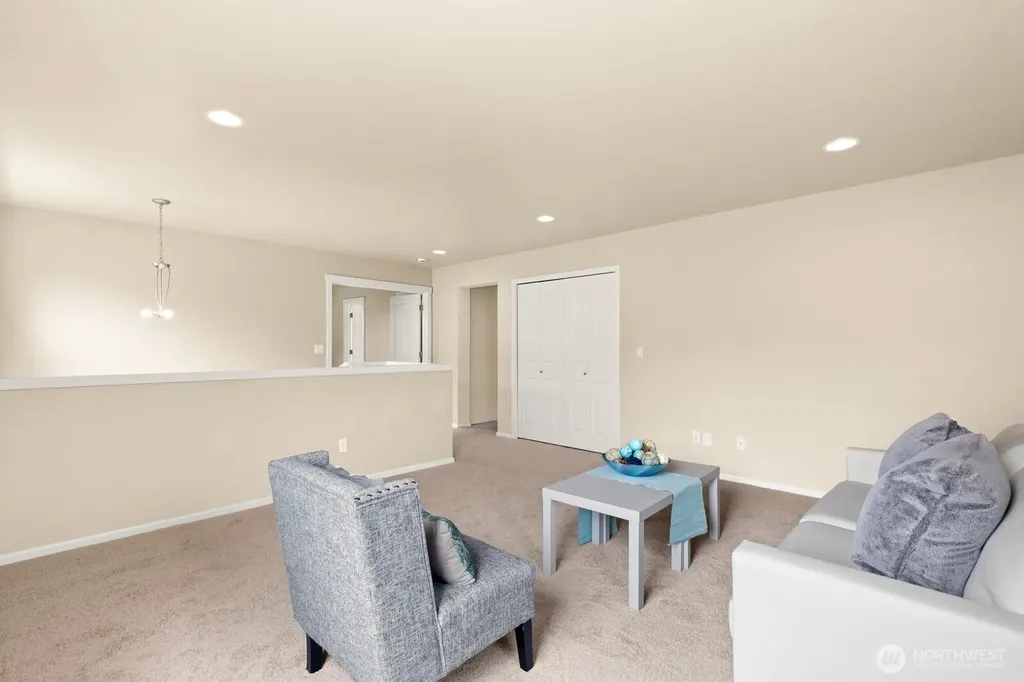 20914 13th Place W Lynnwood WA 98036