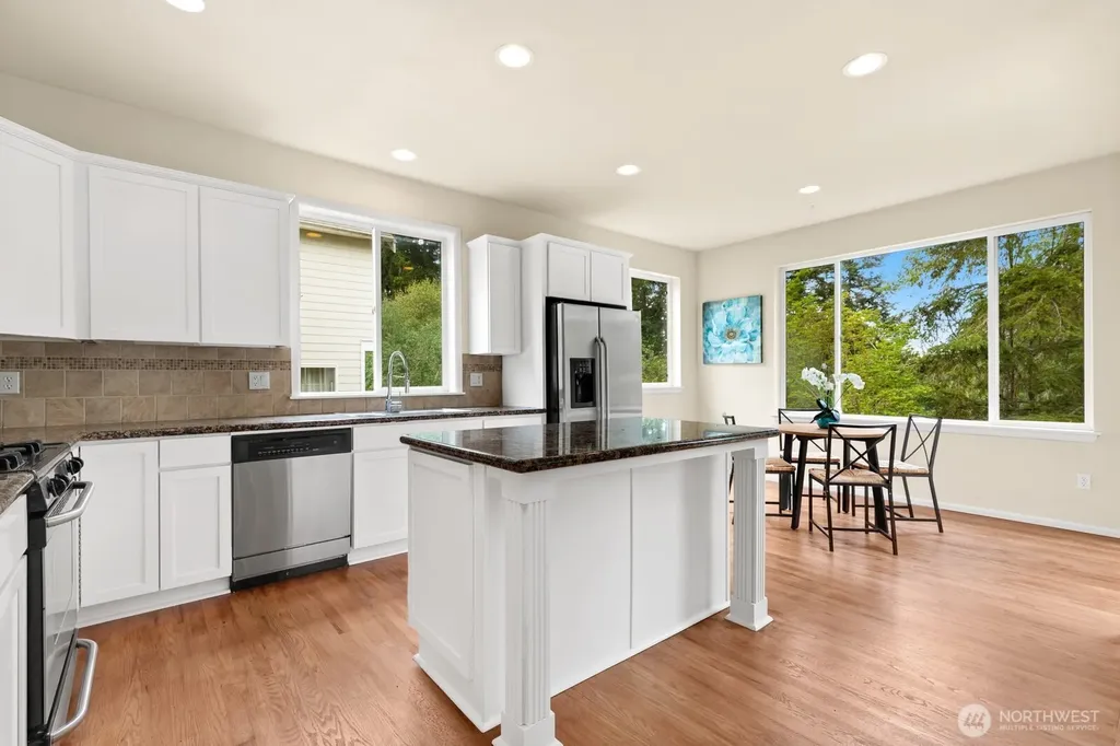 20914 13th Place W Lynnwood WA 98036