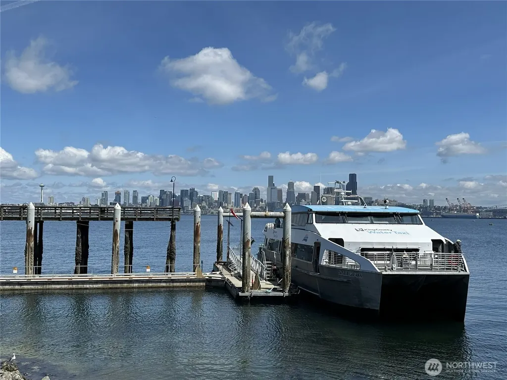 1737 Harbor Avenue Seattle WA 98126