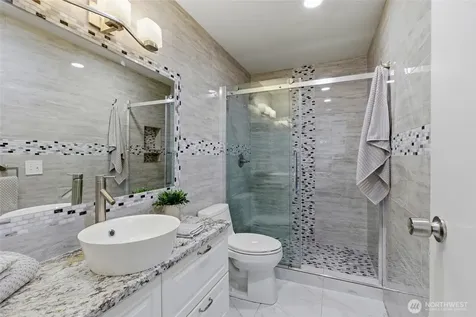 1737 Harbor Avenue Seattle WA 98126