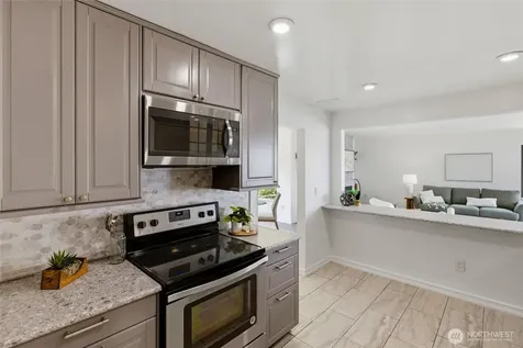 1737 Harbor Avenue Seattle WA 98126