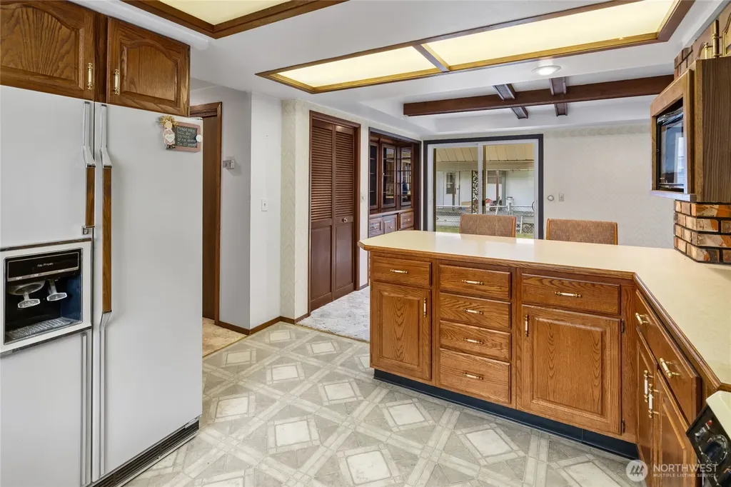410 1st Street Easton WA 98925
