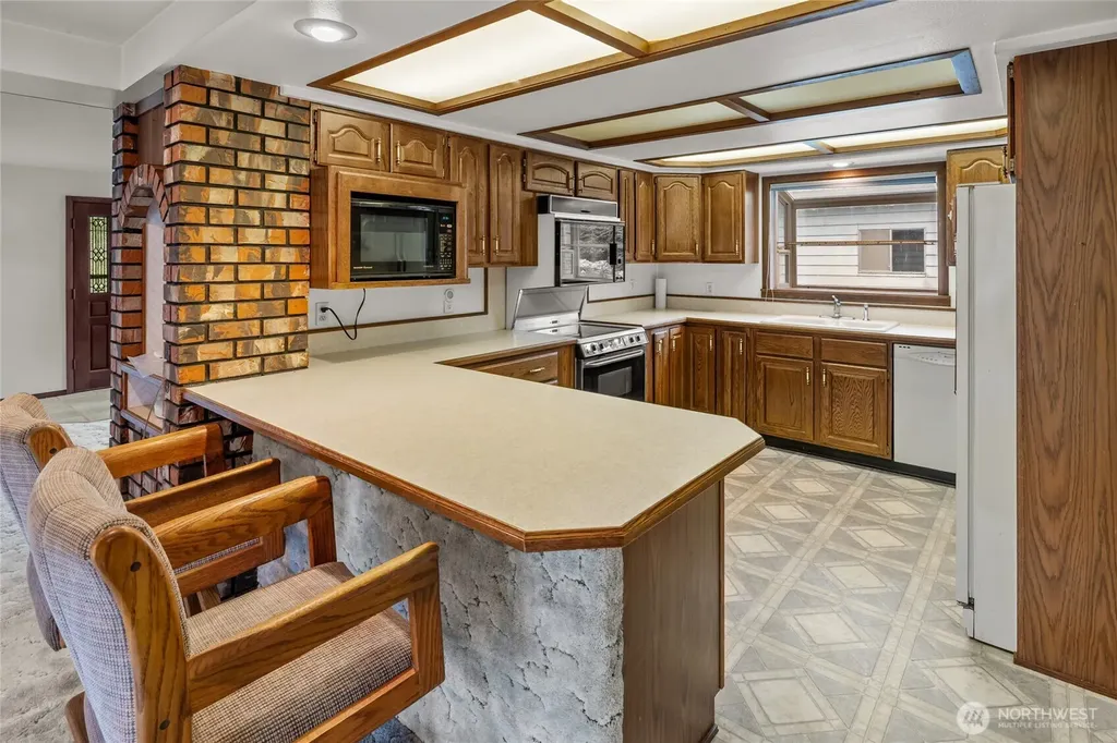 410 1st Street Easton WA 98925