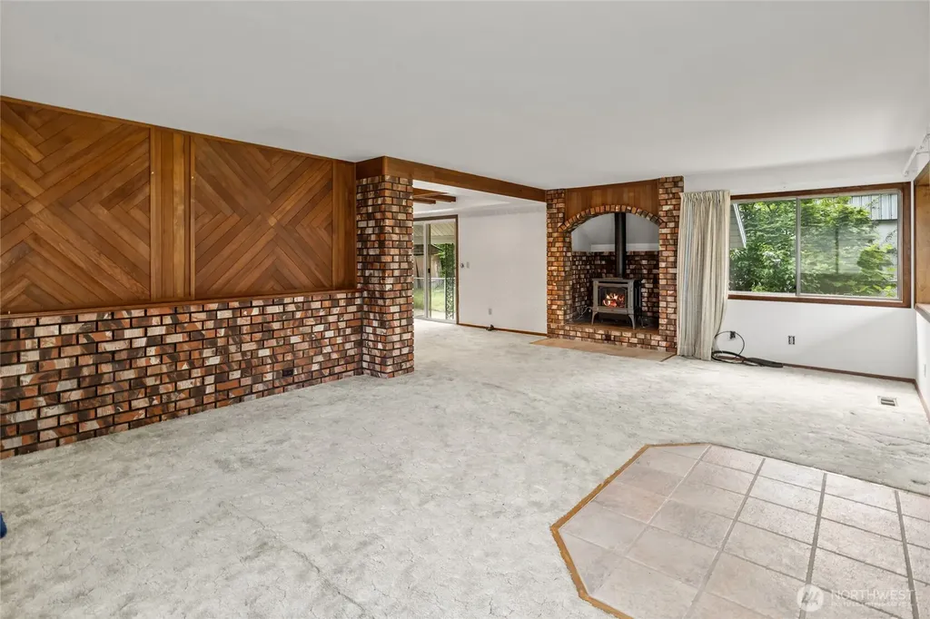 410 1st Street Easton WA 98925