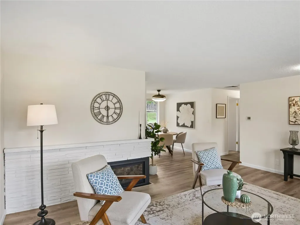 944 165th Avenue SE Bellevue WA 98008