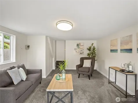 944 165th Avenue SE Bellevue WA 98008