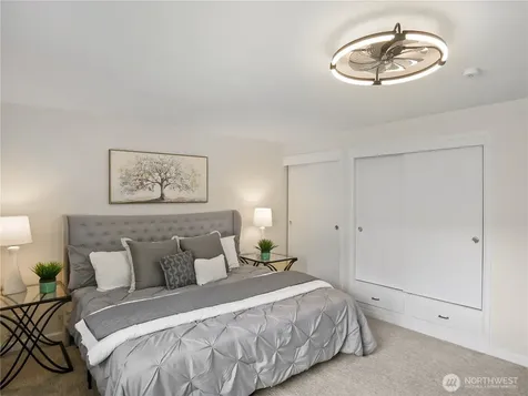 944 165th Avenue SE Bellevue WA 98008
