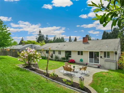 944 165th Avenue SE Bellevue WA 98008