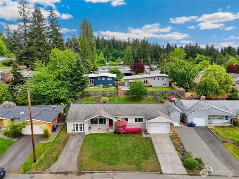 944 165th Avenue SE Bellevue WA 98008