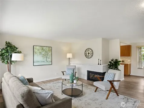 944 165th Avenue SE Bellevue WA 98008