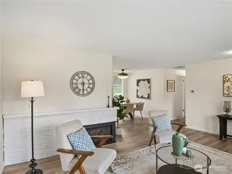 944 165th Avenue SE Bellevue WA 98008