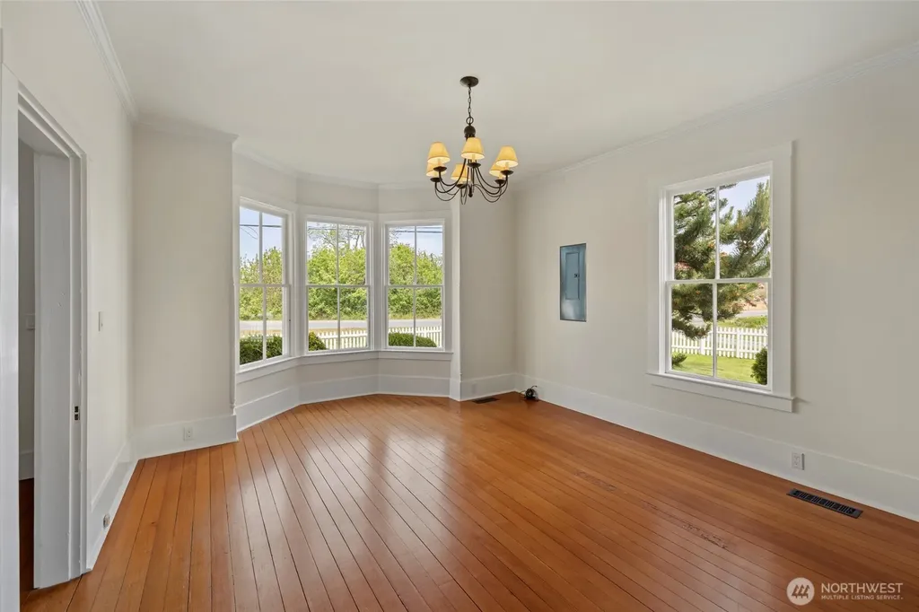 501 NE 9th Street Coupeville WA 98239