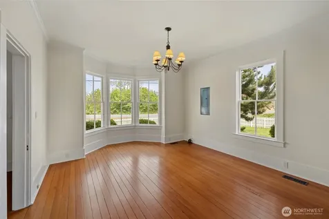 501 NE 9th Street Coupeville WA 98239