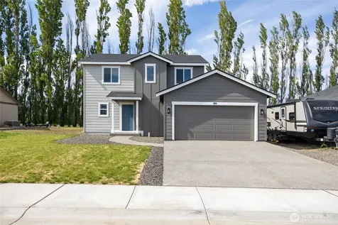 611 N Oak Street Tieton WA 98947