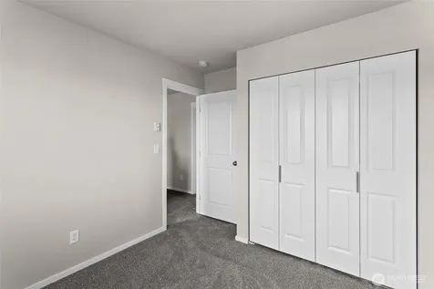 611 N Oak Street Tieton WA 98947