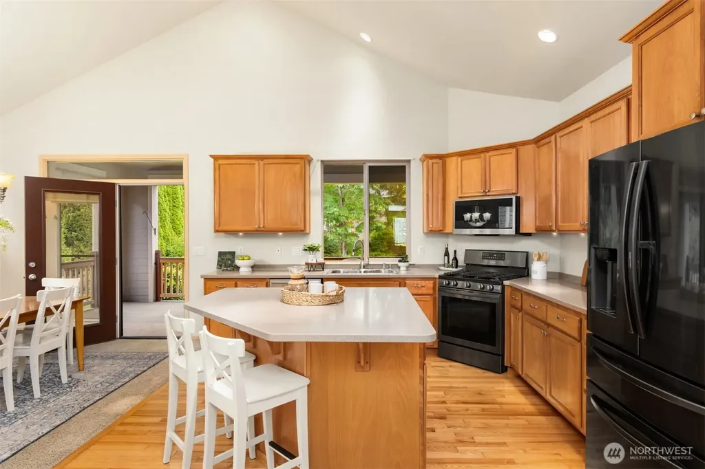 2600 NE Kevos Pond Drive Poulsbo WA 98370