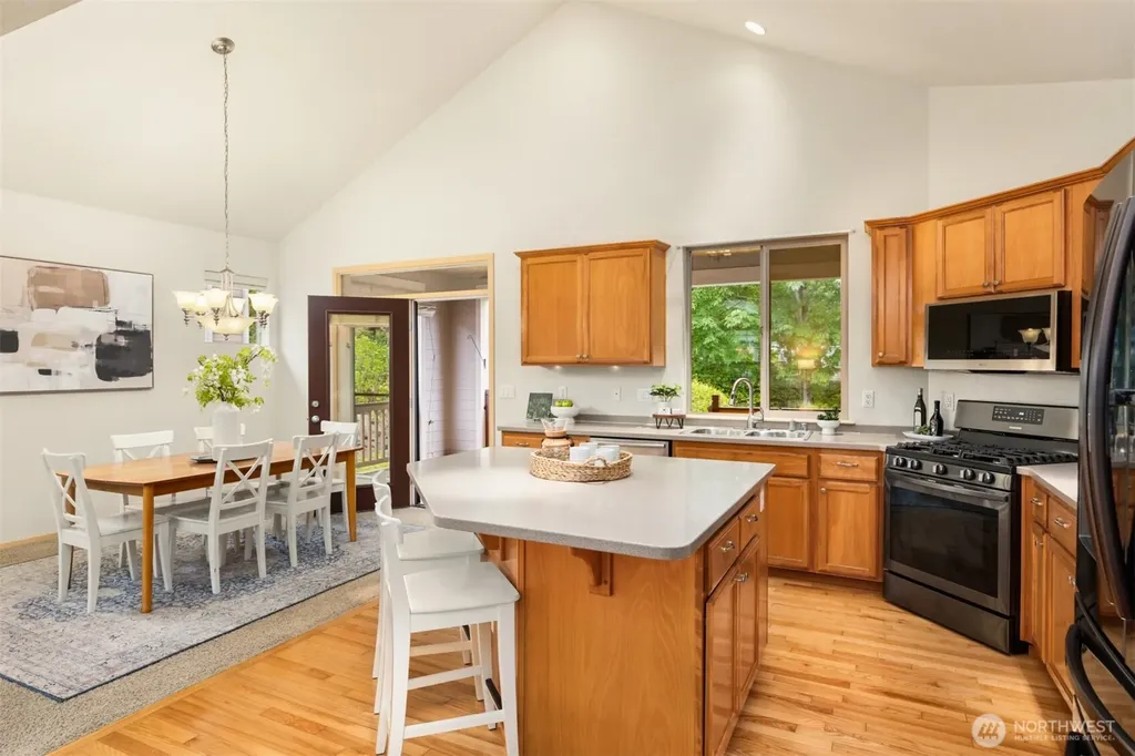 2600 NE Kevos Pond Drive Poulsbo WA 98370