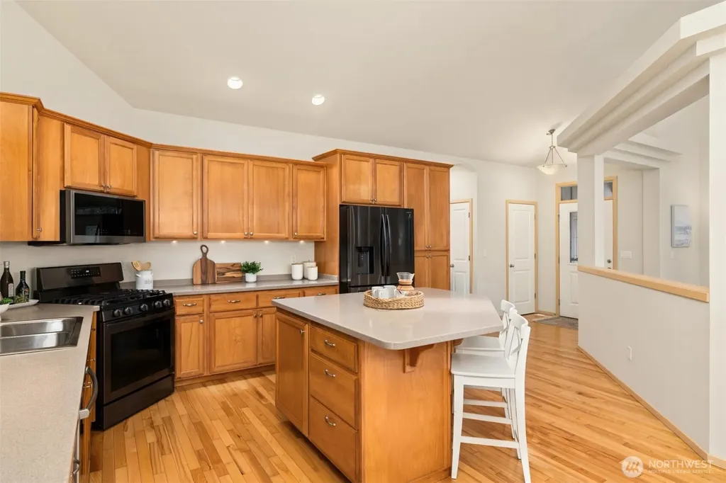 2600 NE Kevos Pond Drive Poulsbo WA 98370