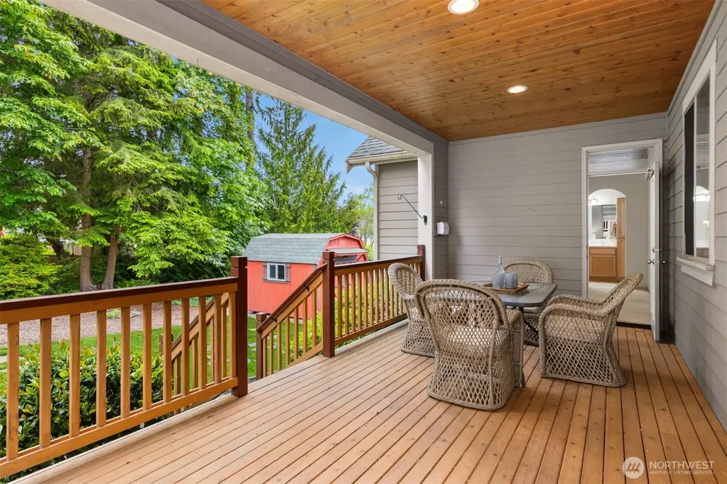 2600 NE Kevos Pond Drive Poulsbo WA 98370