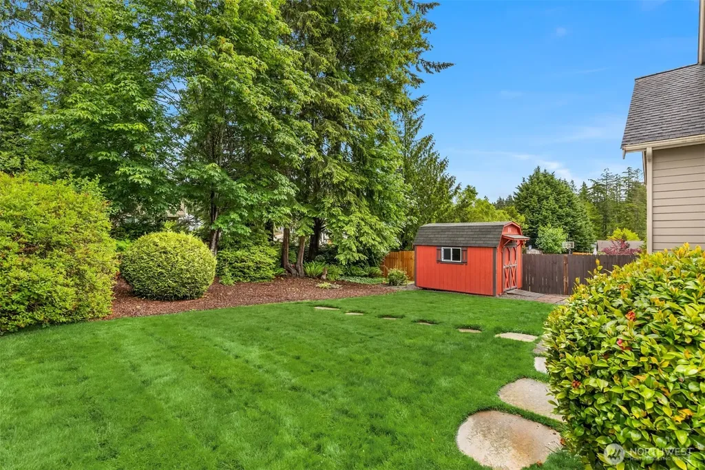 2600 NE Kevos Pond Drive Poulsbo WA 98370
