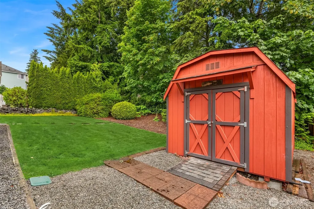 2600 NE Kevos Pond Drive Poulsbo WA 98370