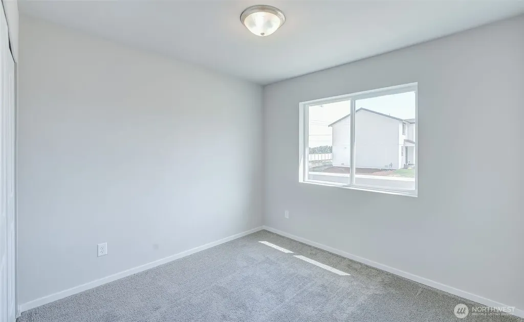 615 N Oak Street Tieton WA 98947