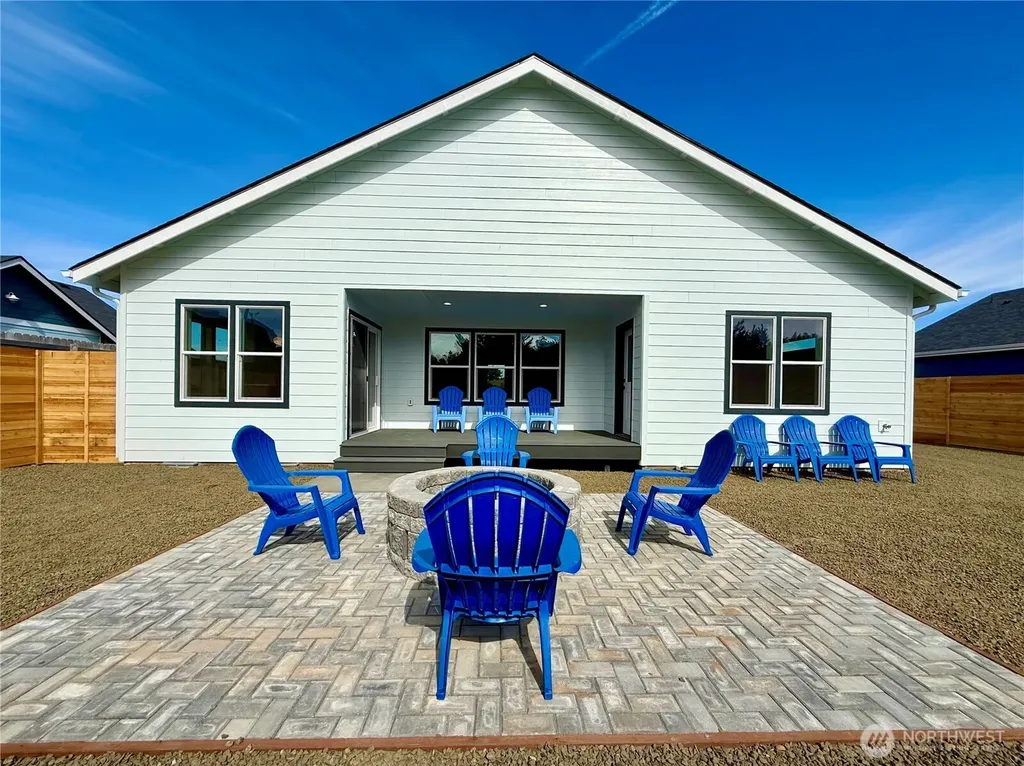 917 Ocean Shores Blvd Boulevard SW Ocean Shores WA 98569