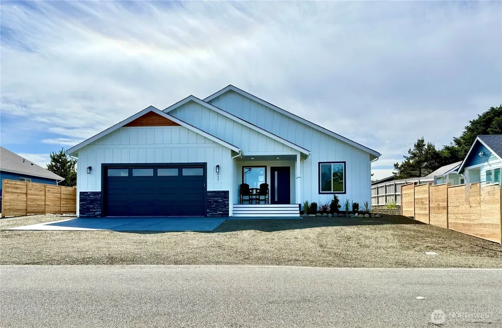 917 Ocean Shores Blvd Boulevard SW Ocean Shores WA 98569