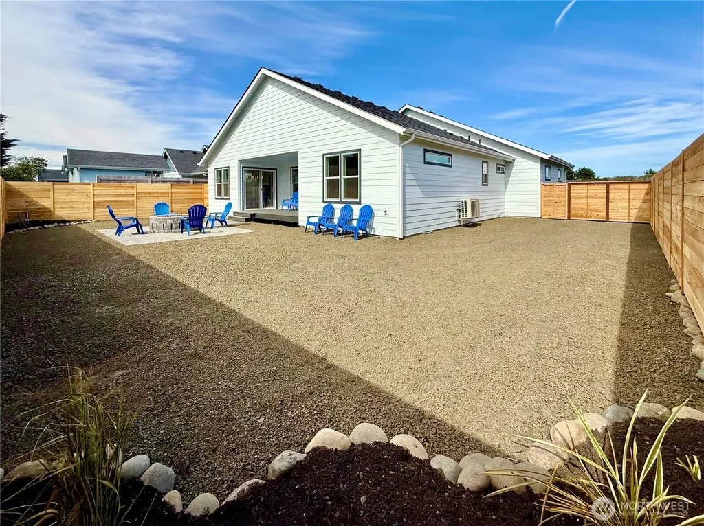 917 Ocean Shores Blvd Boulevard SW Ocean Shores WA 98569