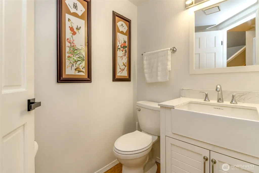 9307 S 237th Place Kent WA 98031