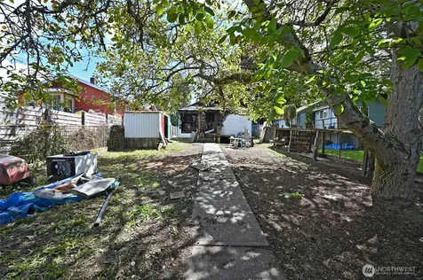 8145 16th Avenue SW Seattle WA 98106