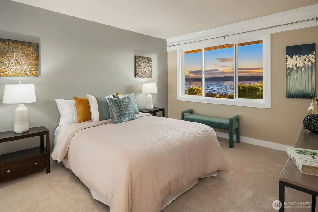 10203 47th Avenue SW Seattle WA 98146