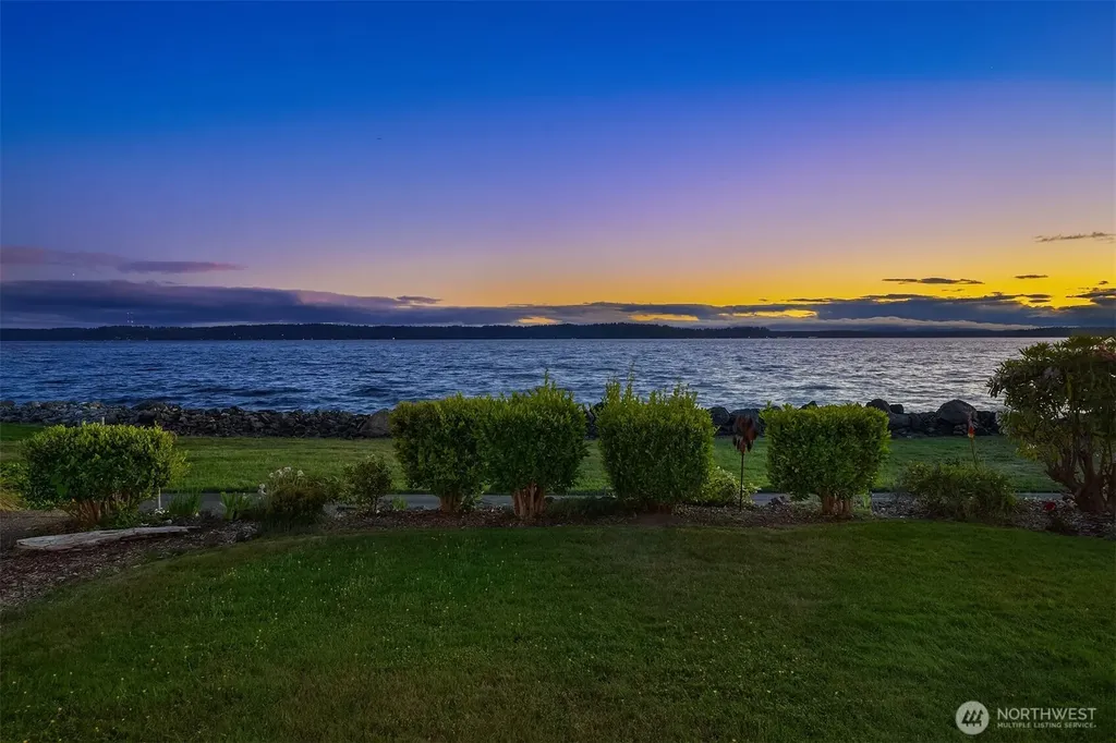 10203 47th Avenue SW Seattle WA 98146
